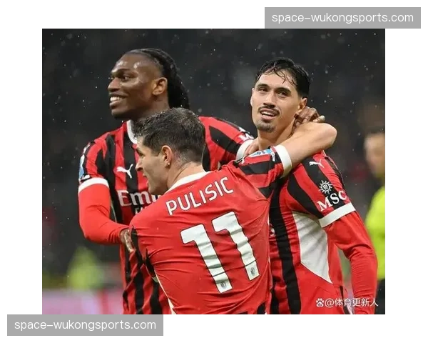 AC米兰官方宣布边锋莱奥左腿腘绳肌轻微拉伤，将缺席次回合关键战